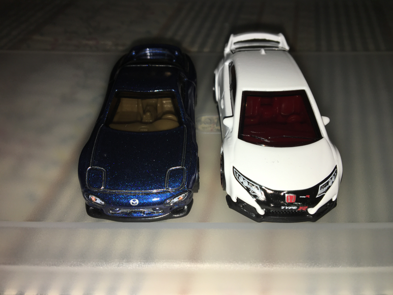 Illustration for article titled Hot Wheels Mazda RX-7 and Honda Civic Type R